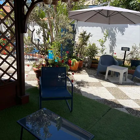 Liu' E Il Mare 圣莱昂